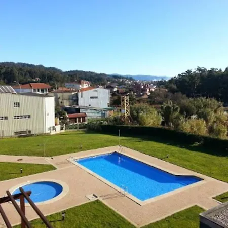 Bajo Con Piscina En Residencial Vichona, アパート サンシェンショ